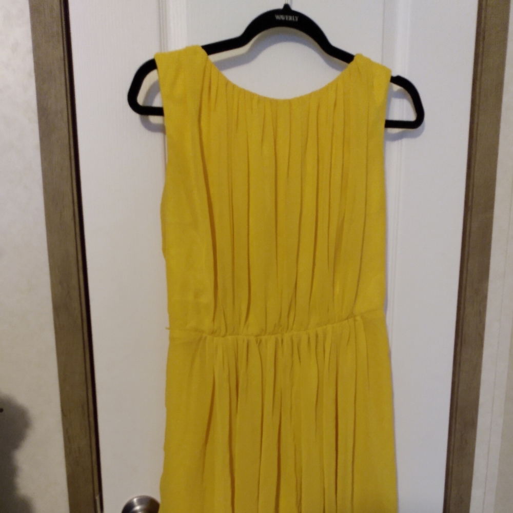 Yellow dress